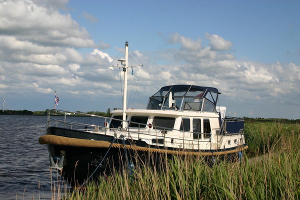 Motorboot für 4 Personen mieten in Holland 